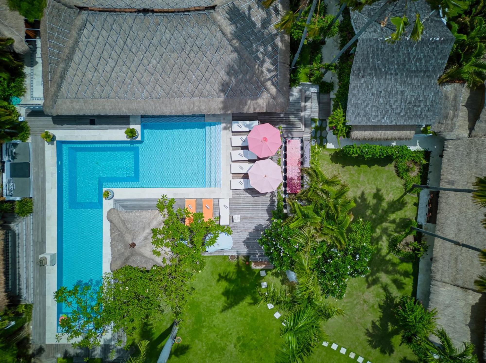 Villa Kalis, 10 Bedroom Family And Group Villa Seminyak Exteriör bild