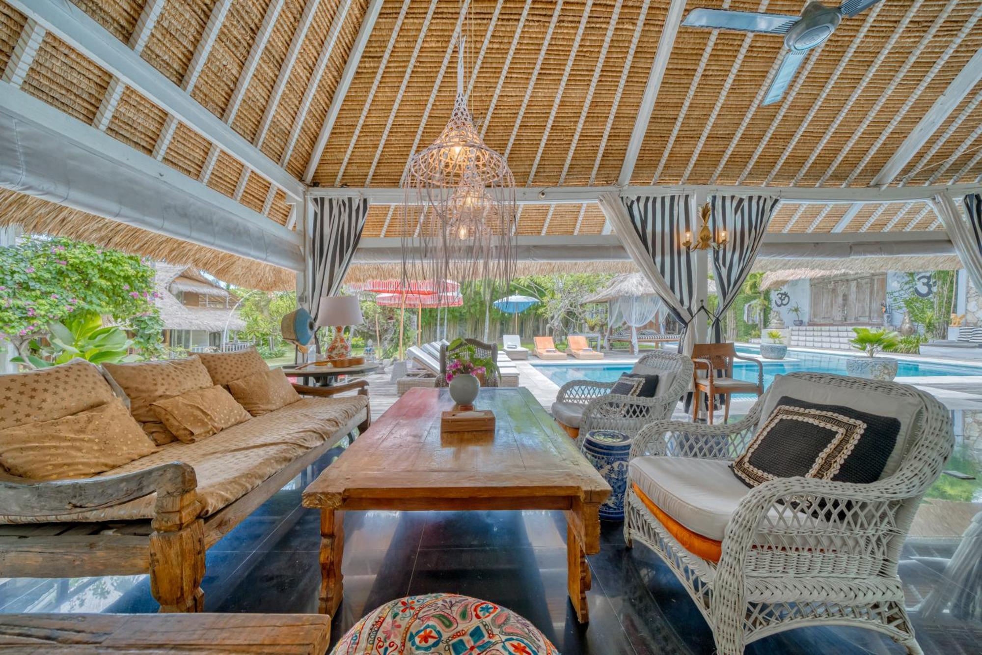Villa Kalis, 10 Bedroom Family And Group Villa Seminyak Exteriör bild