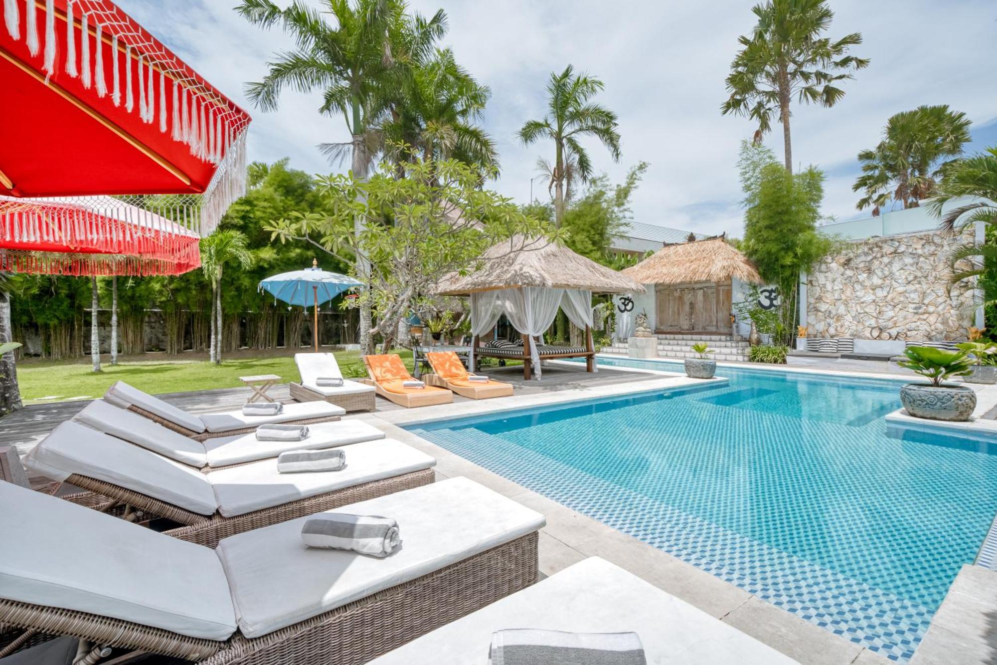 Villa Kalis, 10 Bedroom Family And Group Villa Seminyak Exteriör bild