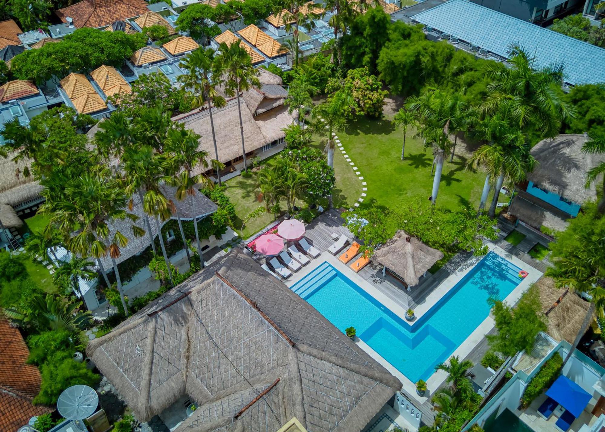 Villa Kalis, 10 Bedroom Family And Group Villa Seminyak Exteriör bild