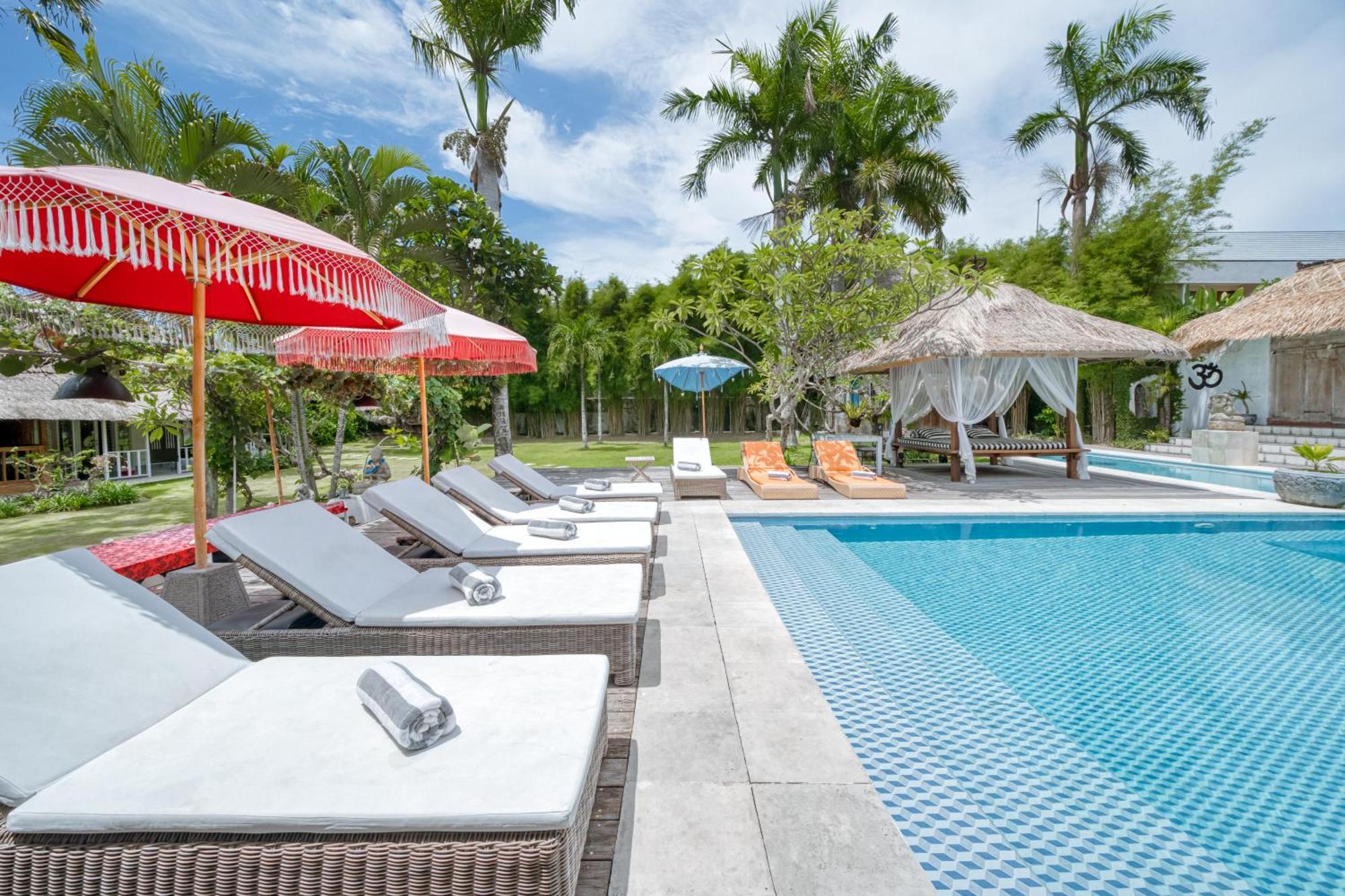 Villa Kalis, 10 Bedroom Family And Group Villa Seminyak Exteriör bild
