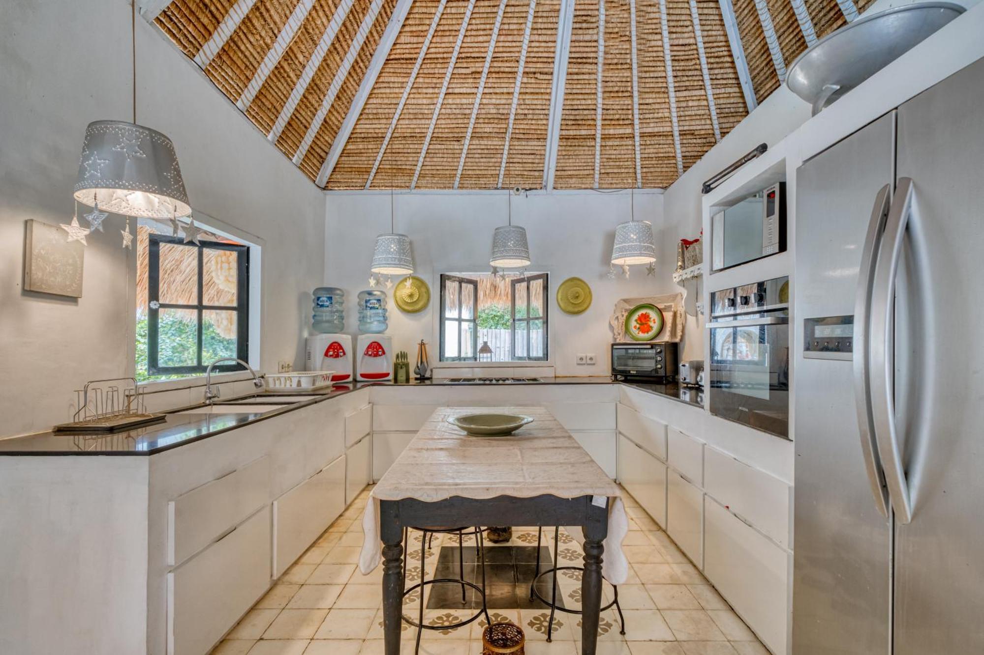 Villa Kalis, 10 Bedroom Family And Group Villa Seminyak Exteriör bild