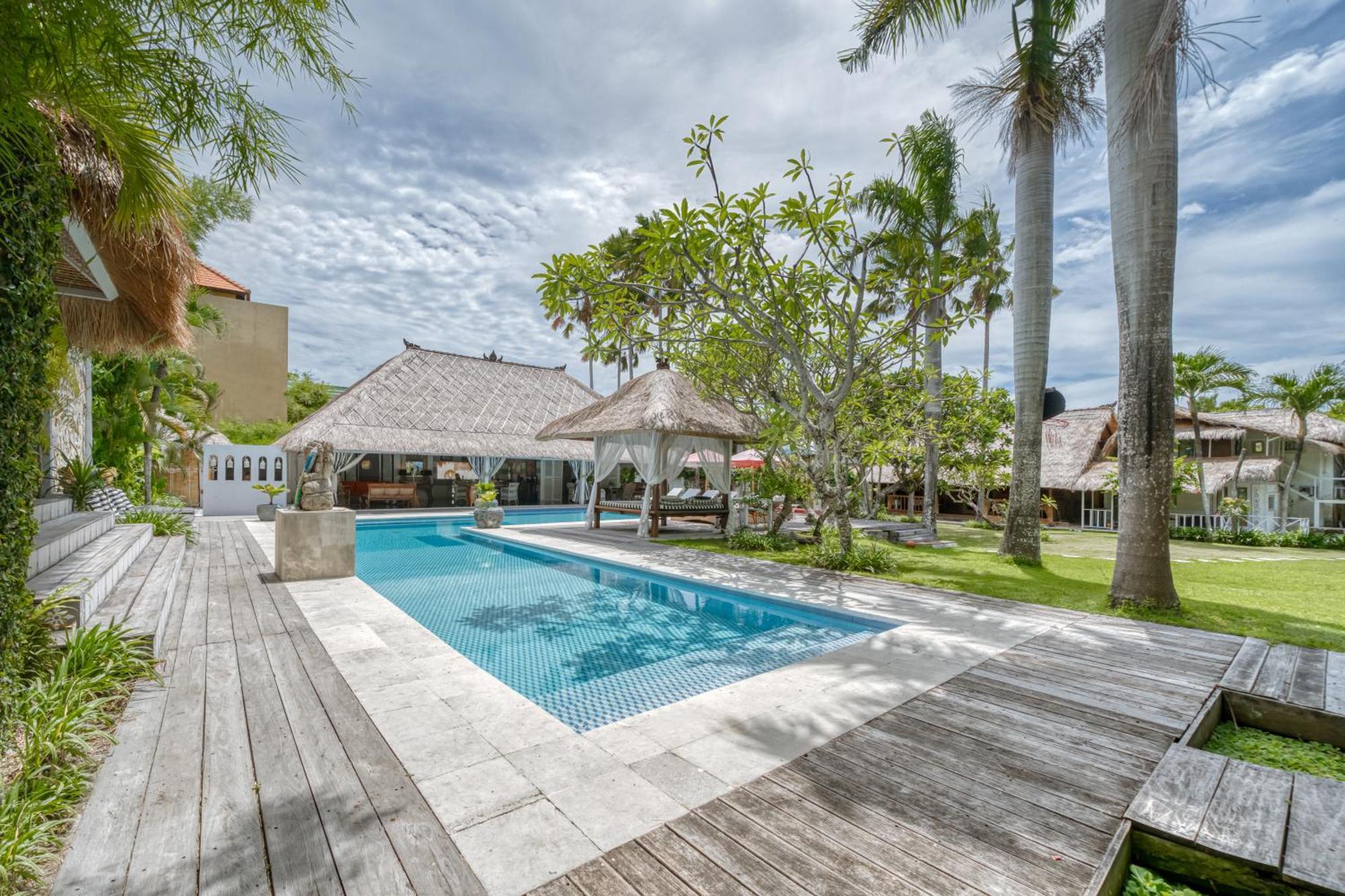 Villa Kalis, 10 Bedroom Family And Group Villa Seminyak Exteriör bild