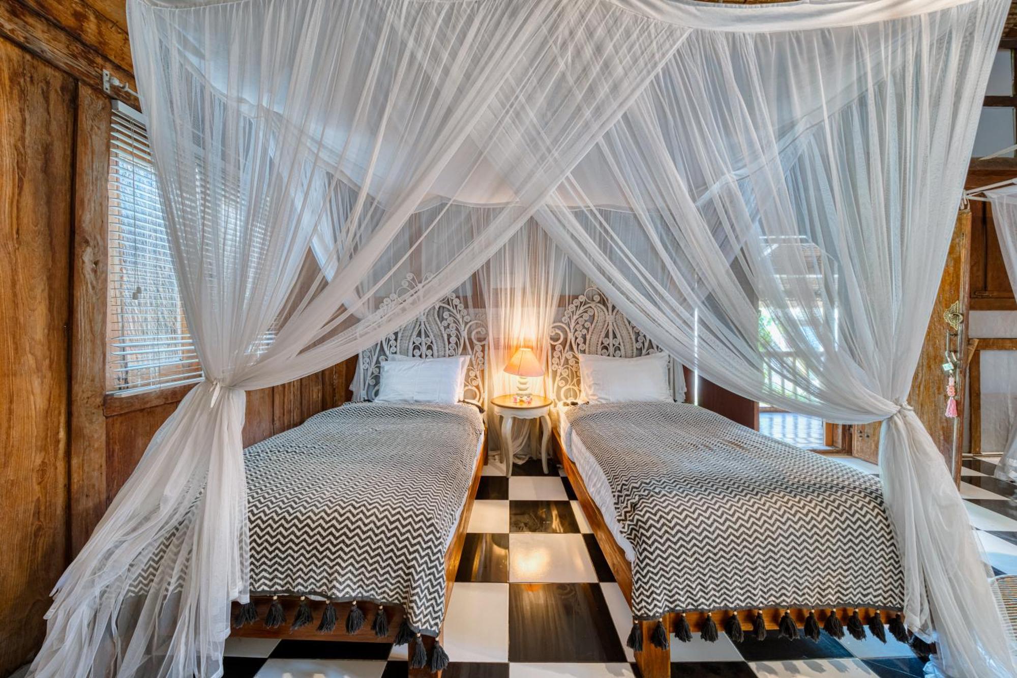 Villa Kalis, 10 Bedroom Family And Group Villa Seminyak Exteriör bild