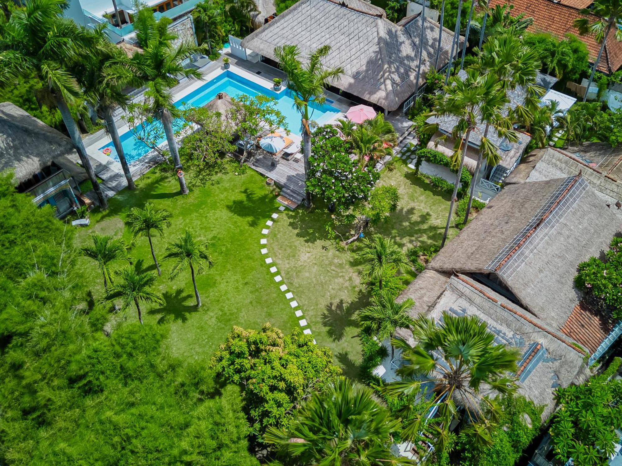 Villa Kalis, 10 Bedroom Family And Group Villa Seminyak Exteriör bild